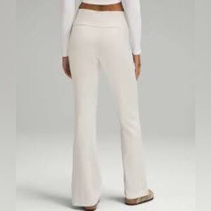 Lululemon ribbed softstreme pant